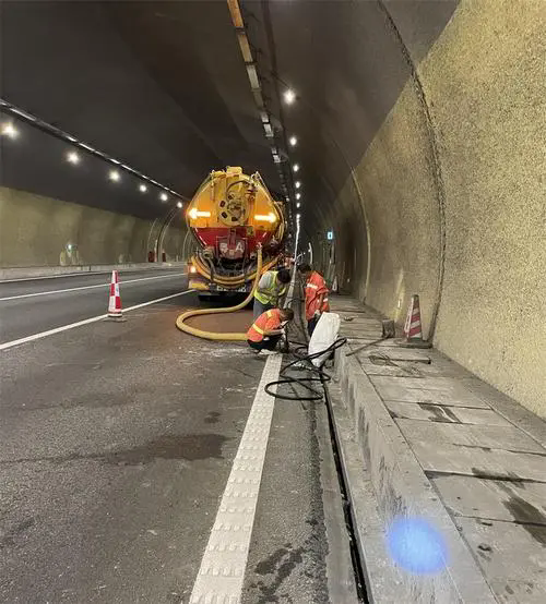 全椒隧道排水渠清淤